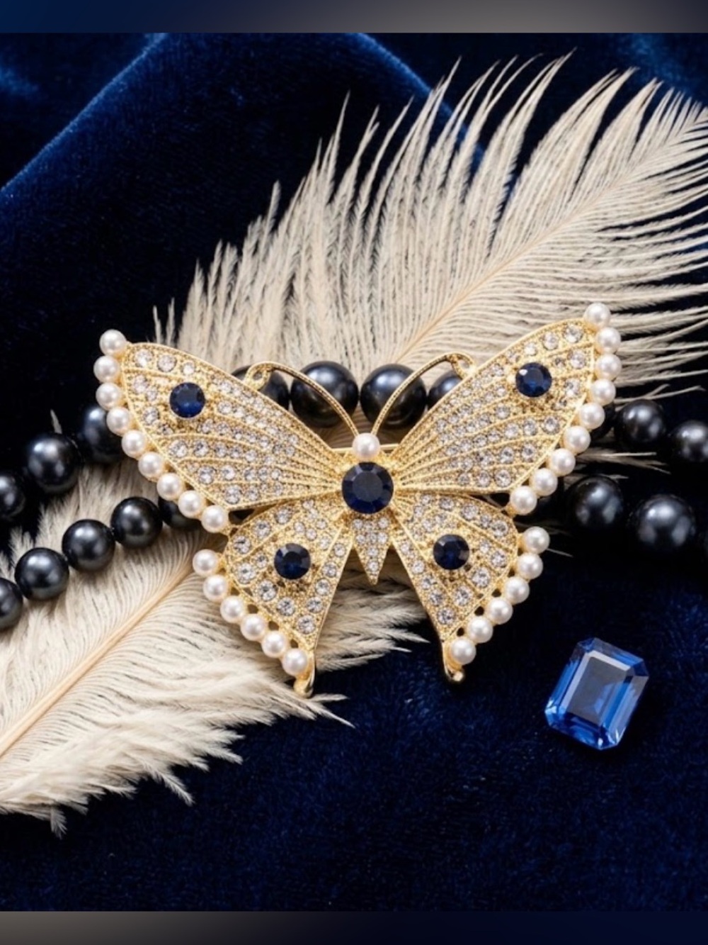 Vintage Alloy Butterfly Brooch, Faux Pearl & Rhinestone Decor, Golden Pin NWOT